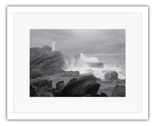 Load image into Gallery viewer, CASTLEPOINT STORM BW